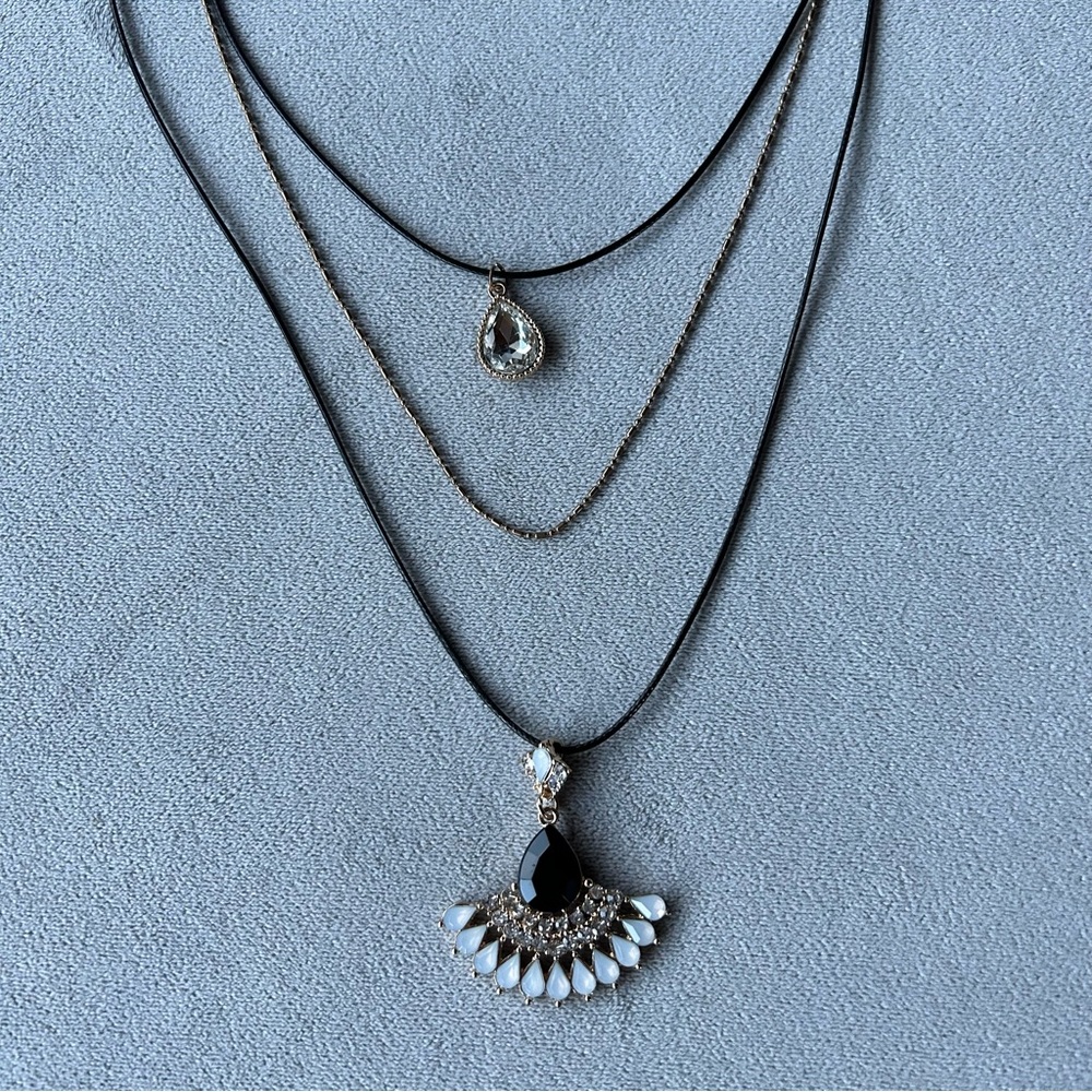 Triple Layered Necklace ~ Drop Pendant Fan Pendant